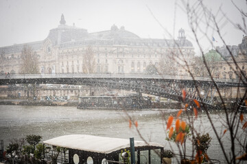 The Solferino footbridge under the snow - Paris