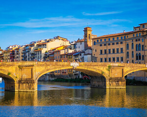 Obraz premium Ponte Santa Trinita, Holy Trinity Bridge bridge over River Arno in Florence, Italy