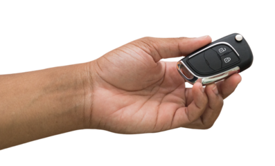 hand holding electronic car key, transparency - mão segurando a chave eletrônica do carro, transparência