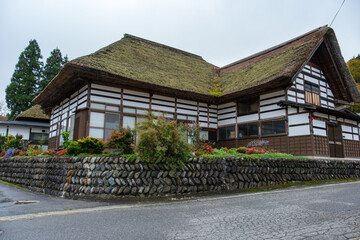 前沢集落の曲屋
