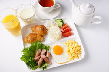 朝食バイキング