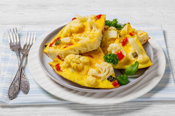 cauliflower, zucchini and red bell pepper frittata