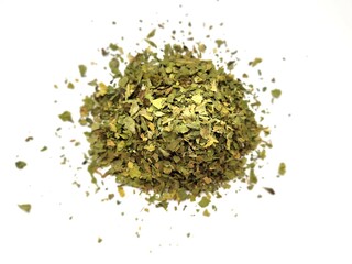 Aromatic portion of dried lovage leaves.