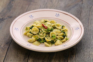 Orecchiette con le cime di rapa(Orecchiette with broccoli rabe), Speciality pasta from Puglia, Italy