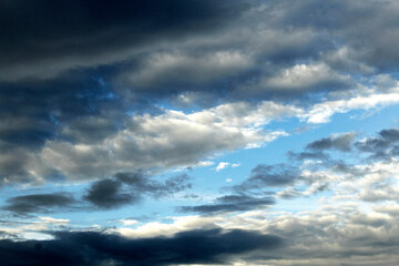 Obraz premium The appearance of clouds in the morning when it rained heavily last night.