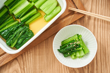 シンプルで健康的な小松菜のお浸し – 和食の定番副菜