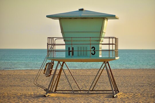 lifeguard hut on the beach - Powered by Adobe