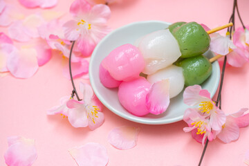 お花見の三色団子
