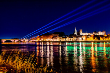 Avignon de nuit