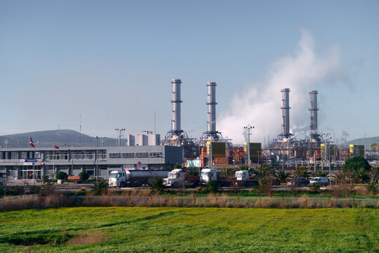 Izmir Power Plant, Aliaga, Turkey. 1532 megawatt combined cycle natural gas fired turbine thermal seawater cooled cooling towers