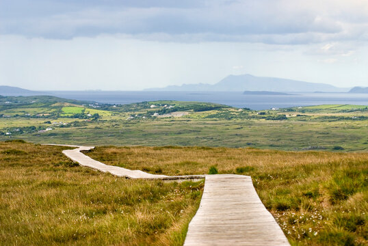 Barnaderg Bay around Letterfrack, Connemara National Park, Connemara, County Galway, Connacht, Republic of Ireland