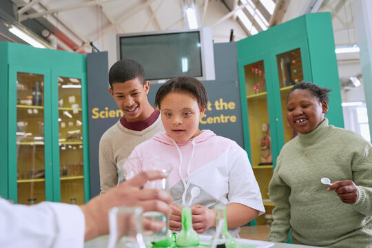 Children doing experiments at science center