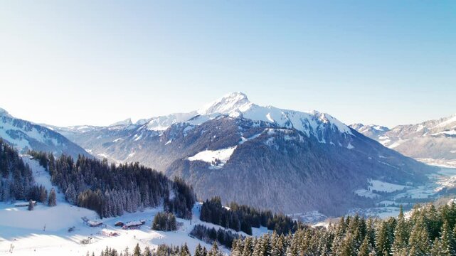 Discover the snow-capped mountains and the ski resort of Ch&acirc;tel in Haute-Savoie, in Winter