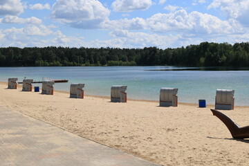 Blick auf den Heidesee der Gemeinde Holdorf im Oldenburger Münsterland in Niedersachsen	