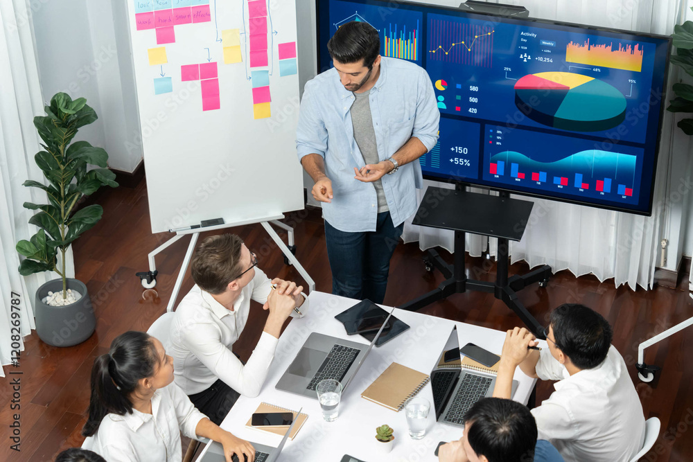 Leinwandbilder presentation in office or meeting room with analyst team utilizing bi fintech to analyze financial d