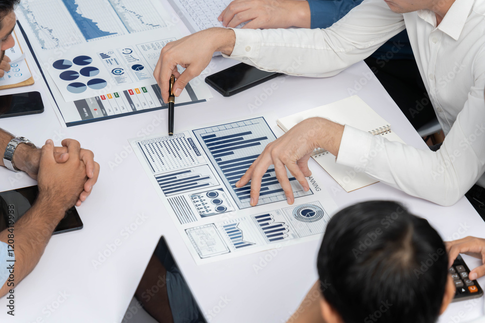 Leinwandbilder analyst team utilizing bi fintech to analyze financial data at table in meeting room. businesspeople