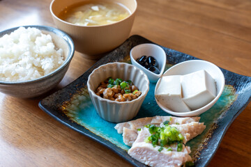 美味しそうな和風朝食