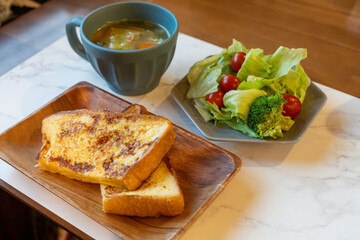 フレンチトーストモーニング