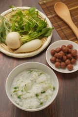 日本の食べ物｜七草がゆ　イメージ