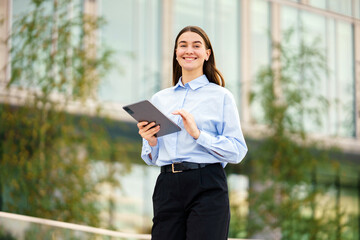 Fototapeta premium business woman with folder