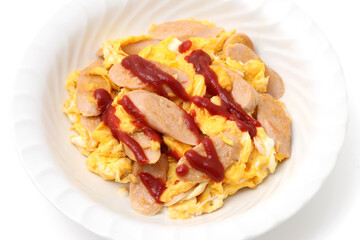 魚肉ソーセージとたまごの炒め物