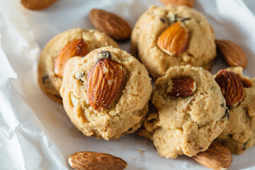 Almond cookies 