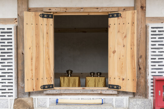 열기,출입문,3,놋그릇,제기,천,식탁,건물,수라간,혜릉,동구릉,구리시,경기도