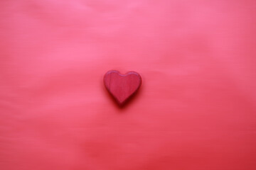 Obraz premium red heart or wooden details of love on red background 