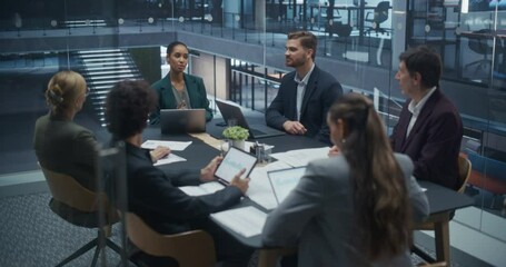 Director and Team Leaders Brainstorming Innovative Solutions in a Modern Glass Office. Male and Female Colleagues Generate Creative Ideas and Explore New Possibilities for Business Growth - Powered by Adobe
