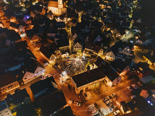 Weihnachtsmarkt in Erlenbach – Festliche Luftaufnahmen aus dem Landkreis Heilbronn