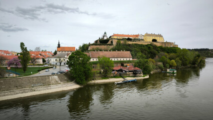 Obraz premium Petrovaradin Fortress by the Danube river in spring