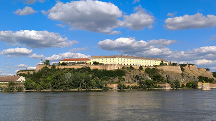 Fototapeta premium Petrovaradin Fortress by the Danube river in spring