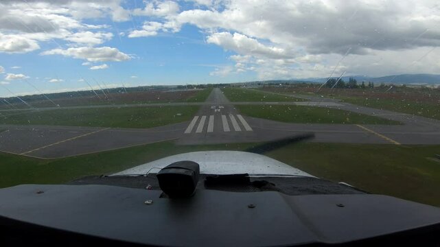 Real Time Approach and Landing at Pitt Meadows Airfield - Pilot POV