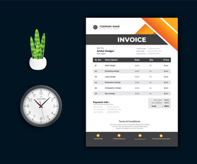 Invoice Layout in Bright Colors
