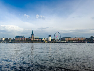 Fototapeta premium Germany, Duesseldorf, Media Harbour and Rhine River