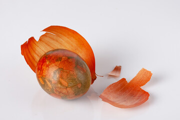 Easter eggs in onion peels