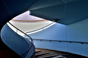 Wendeltreppe zu einer Fußgängerunterführung am Badischer Bahnhof in Basel 