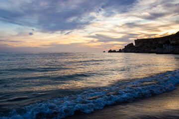 Obraz premium beautiful landscape of a sandy beach on the sea