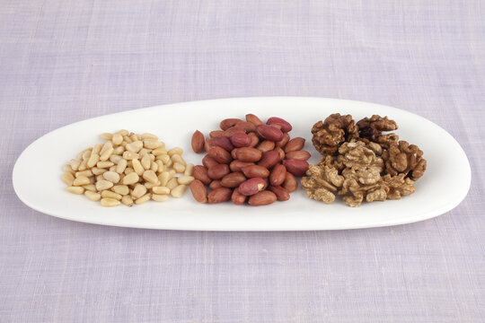 견과류,호두,잣,땅콩,술안주,모듬,접시,천