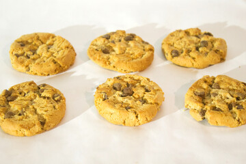 Vanilla cookies with chocolate chips