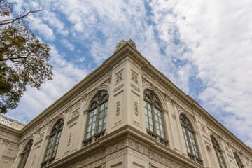 Obraz premium MALI Lima Art Museum, Park of the Exposition - Lima, Peru