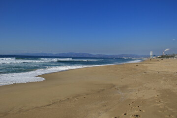 empty california beach shoreline