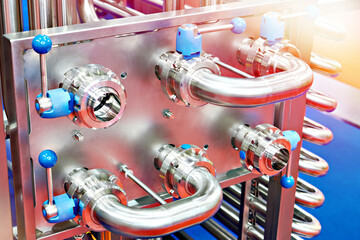Metal pipeline and valves