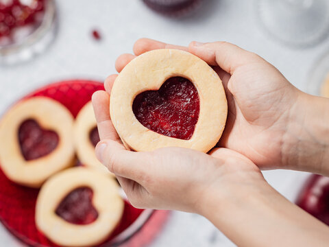 Sweet Heart in Tiny Hands: A Mother's Day Treat