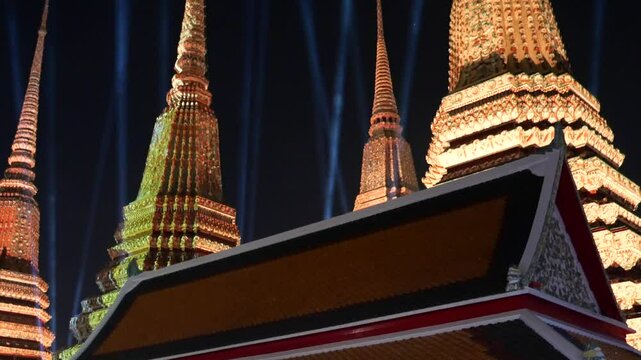 Projection mapping and light show at Wat Pho (Temple of Reclining Buddha) in BangkokProjection mapping, light projection show, light projection, show, performance, light and sound, video mapping, mult