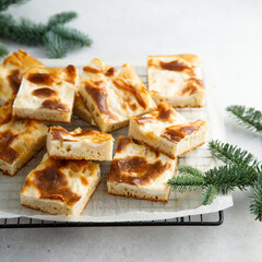 Gingerbread cheesecake bars with lemon