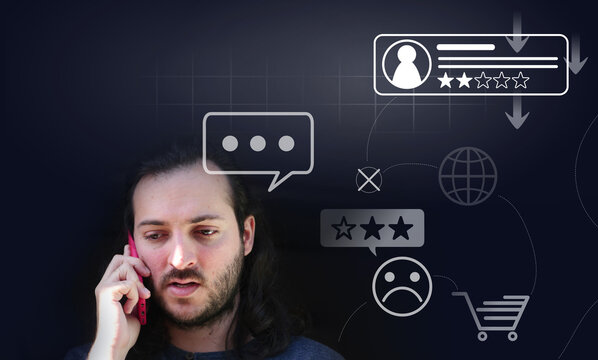 Client au t&eacute;l&eacute;phone frustr&eacute; contactant le service apr&egrave;s vente apr&egrave;s un achat en ligne