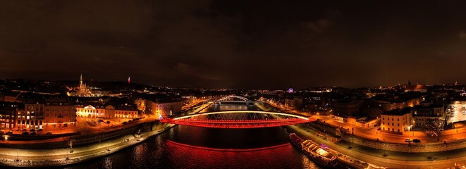 Bridge in Cracow © Bartomiej