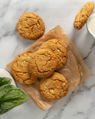 chocolate chip cookies