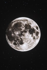 Obraz premium A picture of a full moon shining brightly in the night sky, surrounded by stars